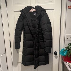 Patagonia Puffer Trench Women's Black Puffer Coat